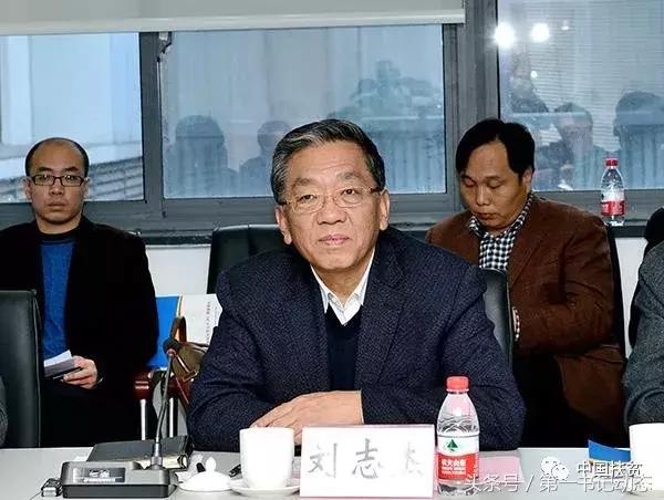 脱贫攻坚贫困的原因,脱贫攻坚中存在的问题和解决思路