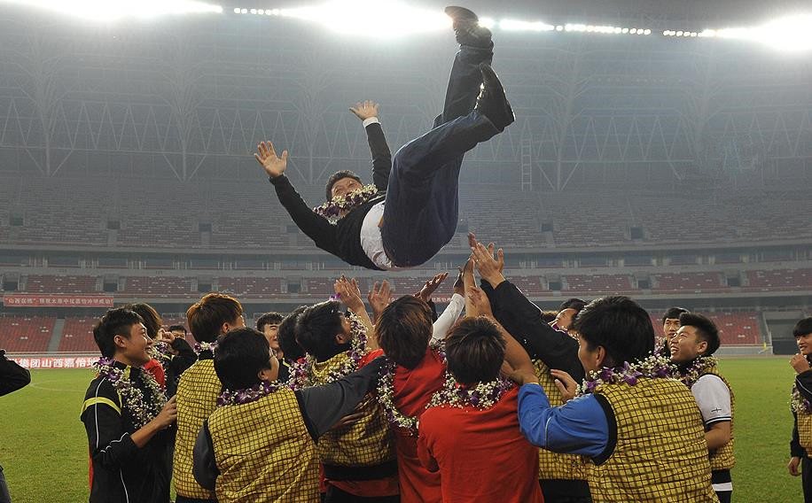 金元足球队最近新消息,欠薪足球俱乐部中甲