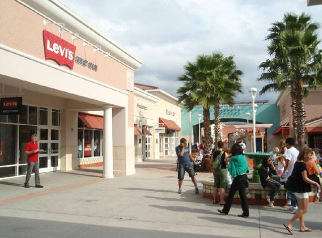 美国奥莱购物攻略,美国东部奥特莱斯购物实拍