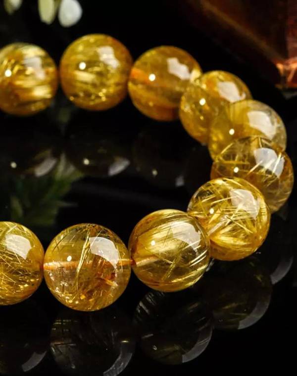 特大水晶走私案 (连云港海关查处走私水晶)