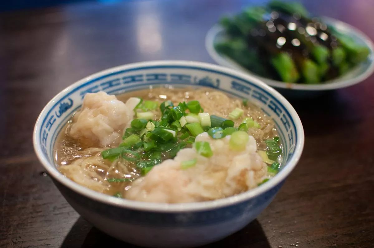 冬季寒冷期间吃什么好一点,天气冷了记得吃点暖胃的食物