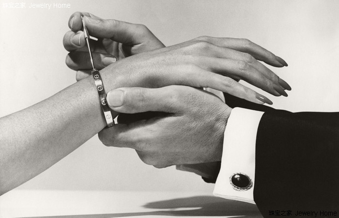 卡地亚love手镯一个人怎么戴教程,卡地亚love手镯17号多重