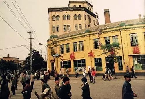 30年前沈阳老照片中街,沈阳市80年代的老照片