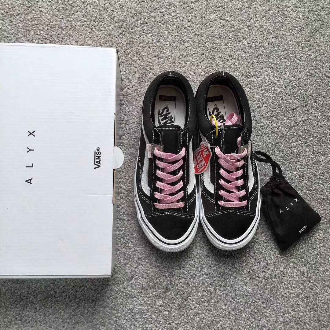 大怪兽上脚的vansvault联名,vansvaultogstyle36lx