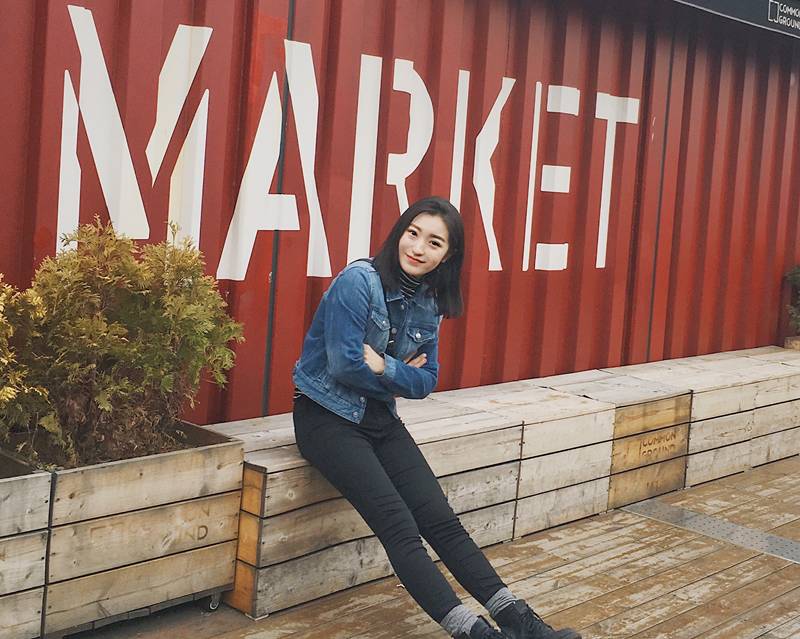 冬天下眼皮皱巴巴,冬天眼皮干燥怎么办小窍门