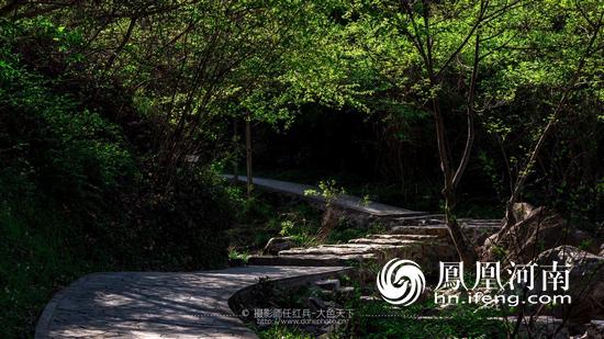 网络媒体文明旅游河南行走进尧山,网络媒体文明旅游