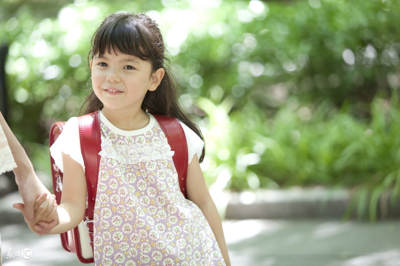 美国父母怎样培养自己的孩子,美国父母怎样保护孩子