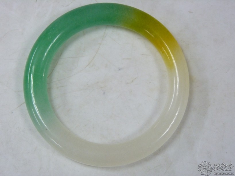 怎样判断珠宝玉石鉴定网站的真假 (如何判断网上的玉石珠宝的真假)