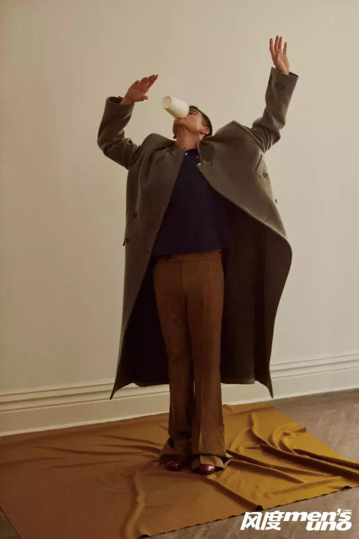 男人拍照不会笑怎么办,男人拍照不露脸