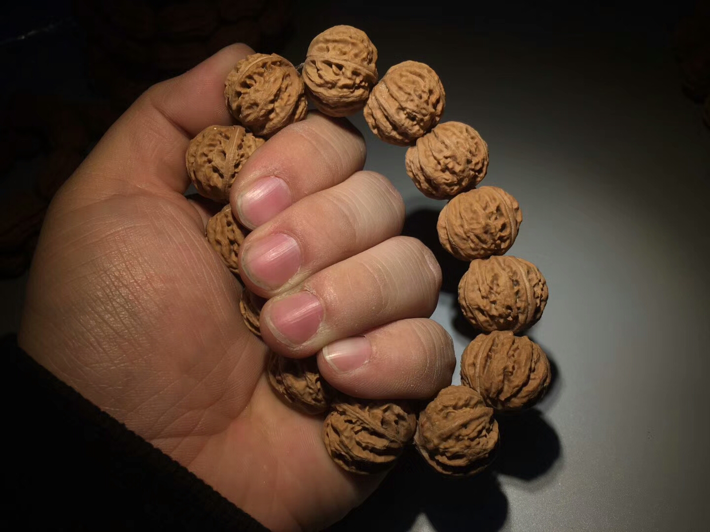 小核桃串价值,野生核桃手串最少几个