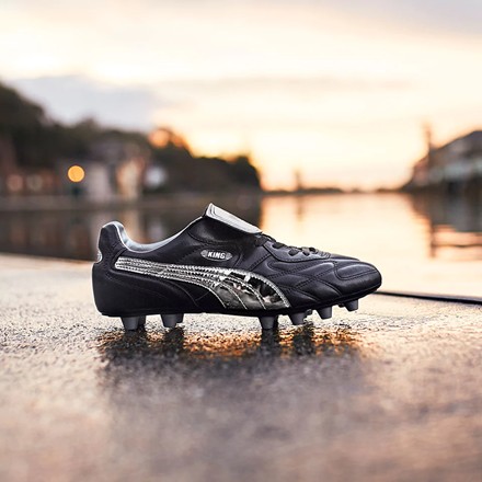 适合宽脚的碎钉足球鞋推荐,最适合亚洲脚型的足球鞋推荐