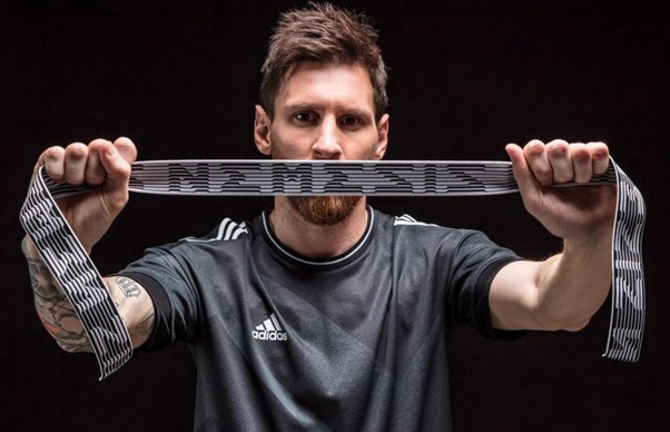 如何选择一款适合自己的足球鞋,哪款足球鞋好