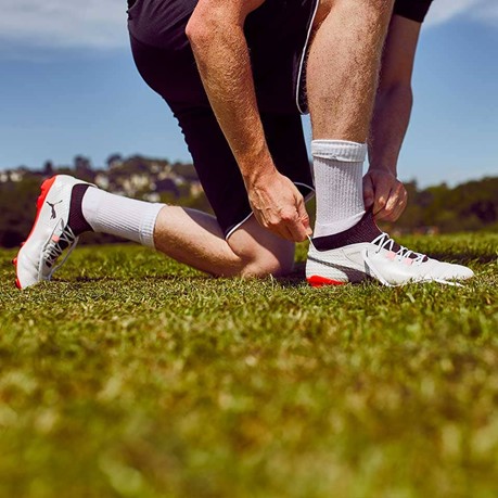 适合宽脚的碎钉足球鞋推荐,最适合亚洲脚型的足球鞋推荐