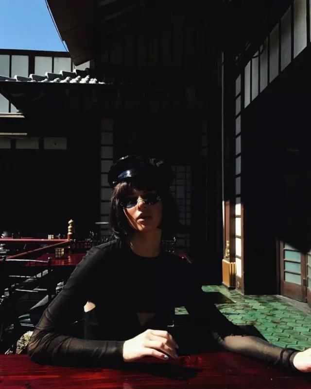 不爱拍照怎么摆姿势,不爱拍照怎么改善