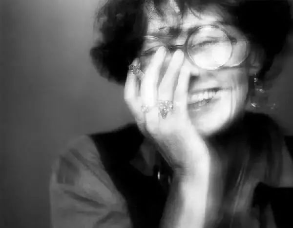 照片拍糊了如何处理,镜头脏了拍的照片白糊怎么办