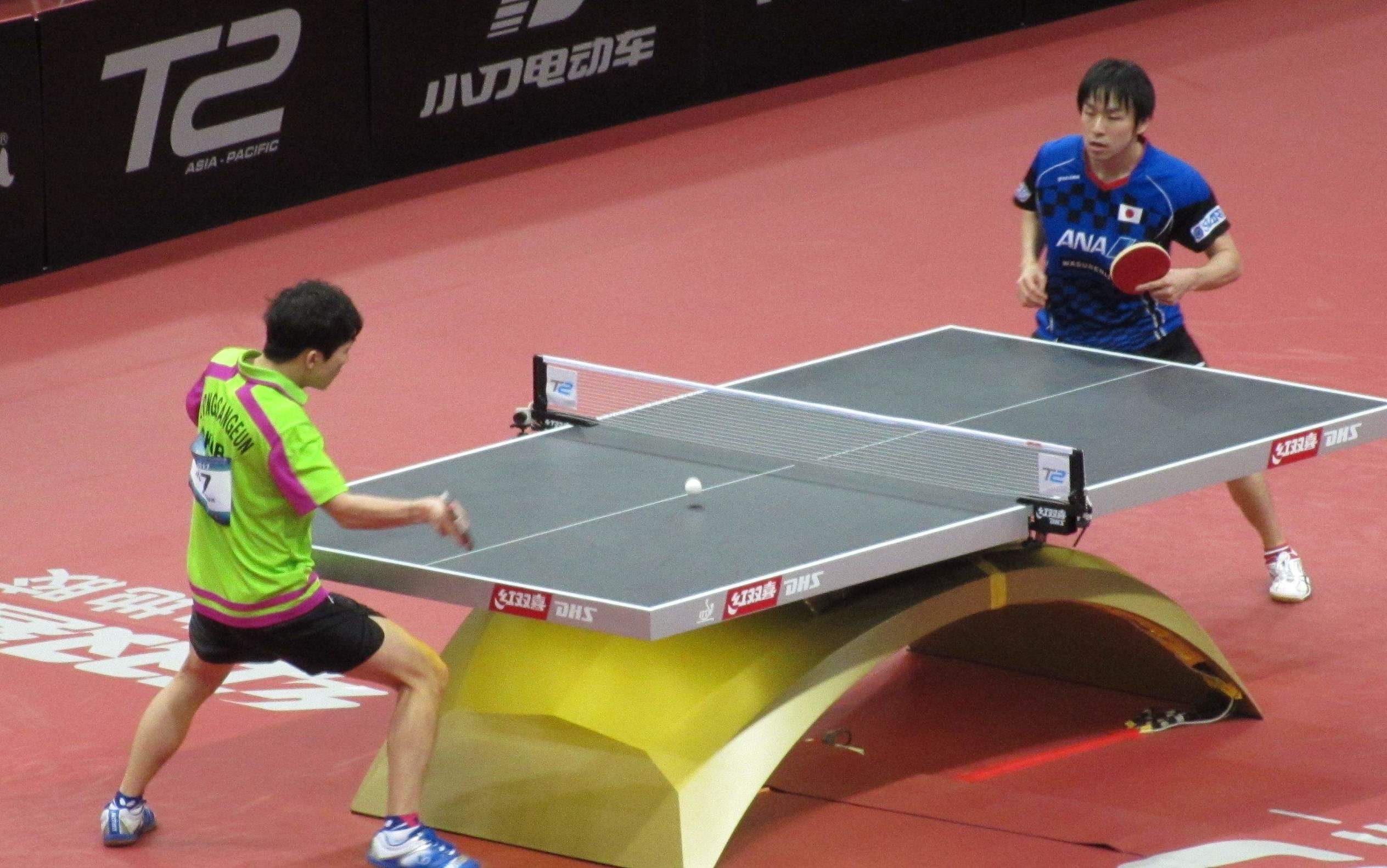 半高球训练方式,怎么应对快速的平高球