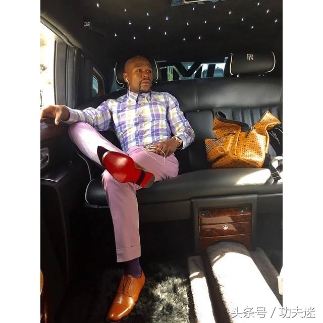 梅威瑟背爱马仕,梅威瑟登长城图片