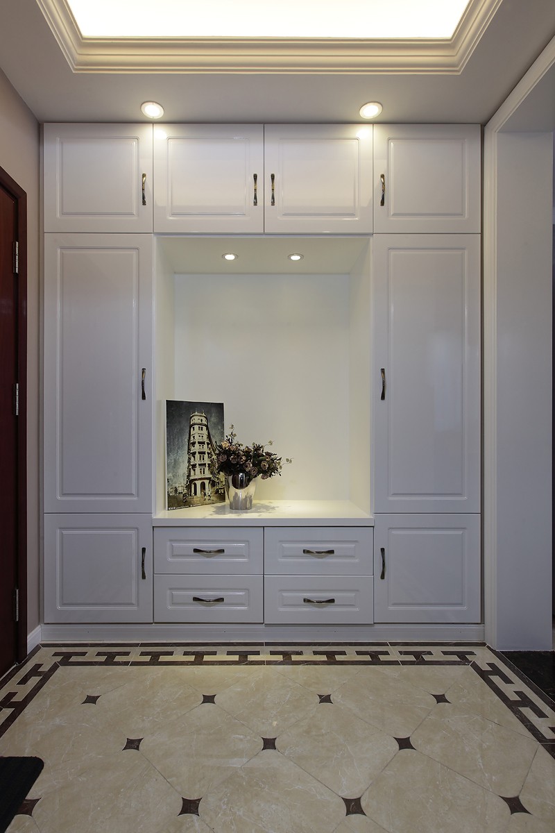 衣帽间简单实用美观装修,衣帽间能不能装修