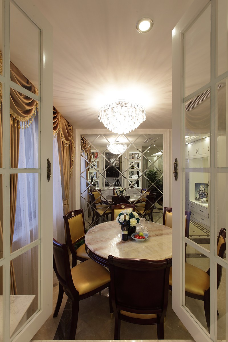 衣帽间简单实用美观装修,衣帽间能不能装修