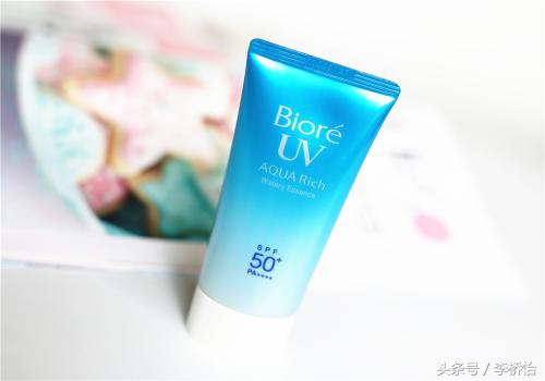 大一学生推荐化妆品护肤品,0基础化妆必备化妆品有哪些