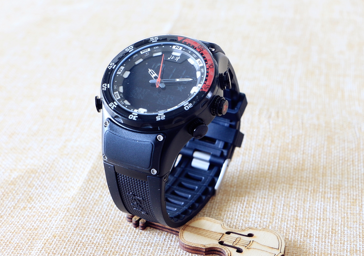 法拉利手表运动款,带gps运动轨迹的智能手表