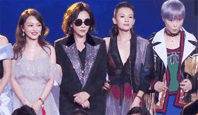 为母则强每一个妈妈都不容易,为母则刚爱儿子胜过一切