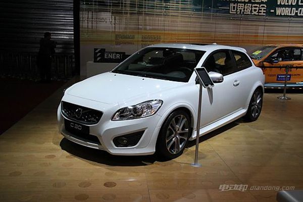 沃尔沃电动汽车图片价格,沃尔沃c30是跑车吗