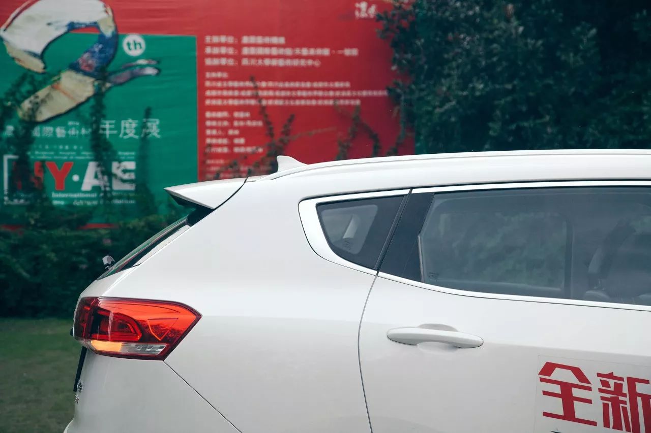 哈弗h62017款蓝标1.5t,焕新整装再出发