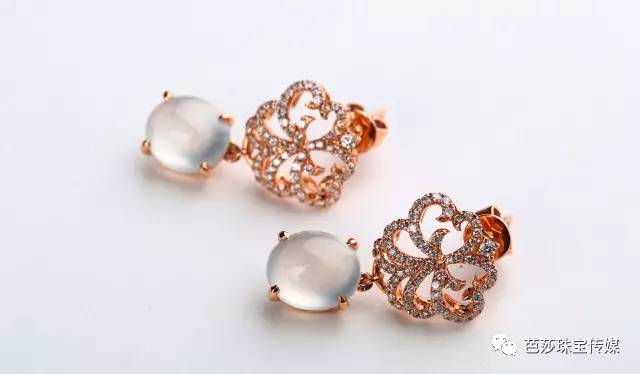 翡翠明明看着很透,翡翠真有那么多无痕无裂的吗