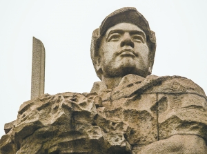 探秘广州脊丨筑五羊塑渔女，火炉石骨骼奇