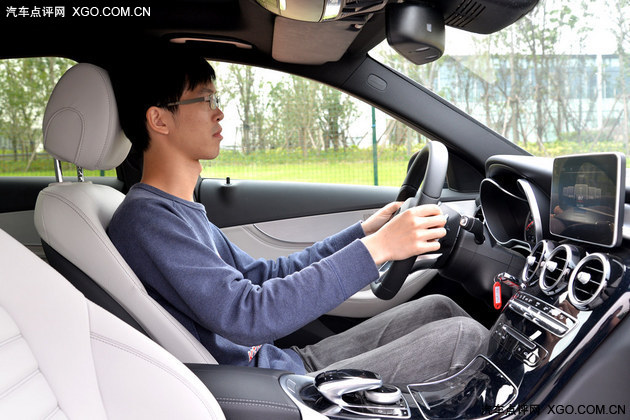 评测奔驰c300,试驾奔驰c300新款