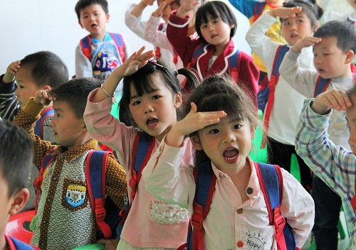 在快乐中成长的孩子,在快乐中学习在学习中成长