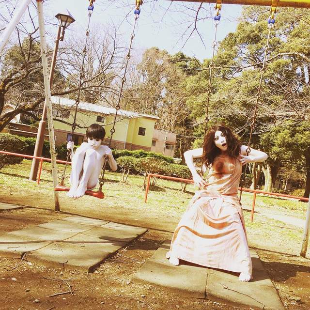 咒怨tv版俊雄用猫叫声呼唤伽椰子,咒怨里的俊雄为什么会找伽椰子