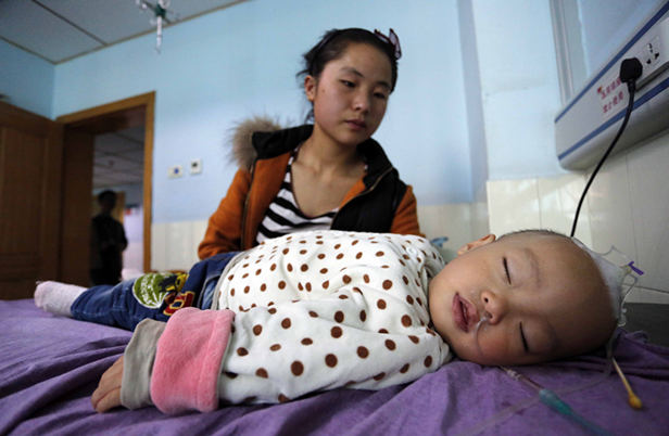 小孩误吞五毛硬币后续,5岁小孩误吞1元硬币到小肠