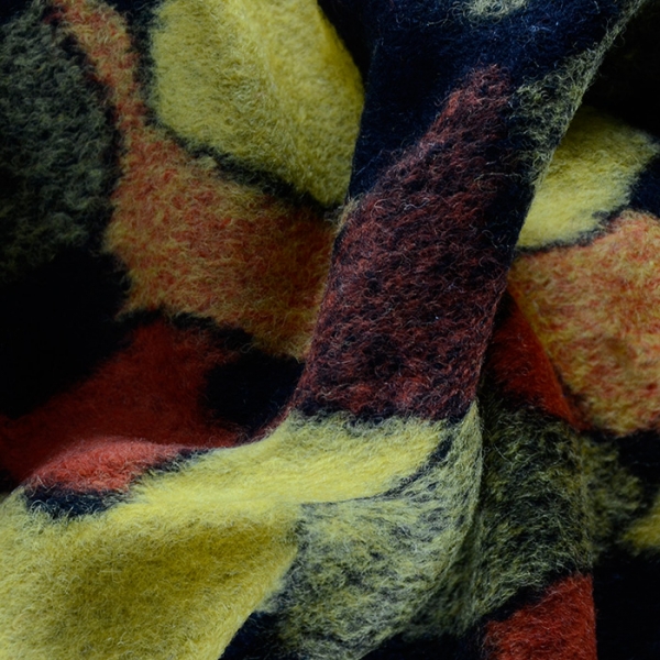 影响服装廓形的重要部位,影响服装颜色的因素