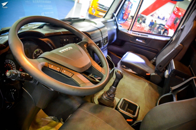 依维柯高顶卡车,依维柯2.7米货运版车能拉多少方货