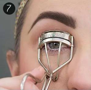 大眼睛女生怎么化妆最合适,大眼睛怎么画眼妆干净