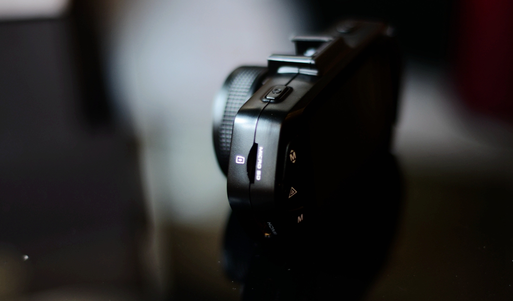 道路瞬息万变记录无时无刻爱国者aigoD66行车记录仪