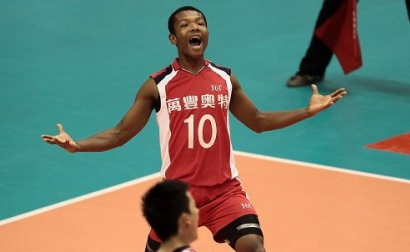 他们是黑人却代表中国出战，篮足排国字号“黑大个”善始不善终！