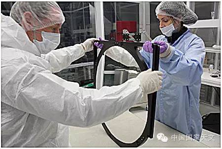 天文台黑洞发掘,天文台接收到宇宙神秘信号