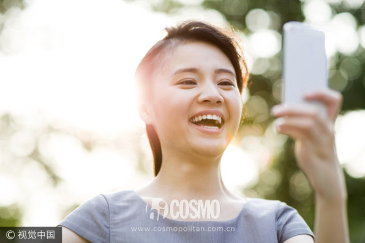 怎样去法令纹鱼尾纹泪沟最有效,人到中年怎么消除脸上的法令纹