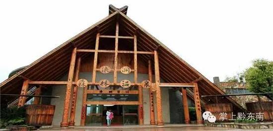 冬日里的温泉最暖心,冷天最适合泡温泉有益身体健康