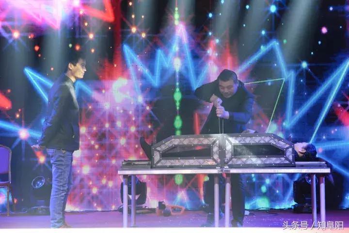 阜阳商厦时代广场狂欢活动,阜阳商厦时代广场7月活动