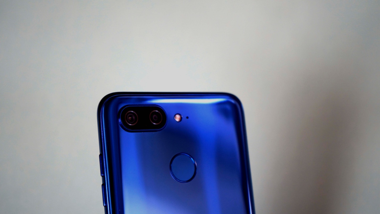 金立s11是全面屏手机吗,金立手机s11评测视频