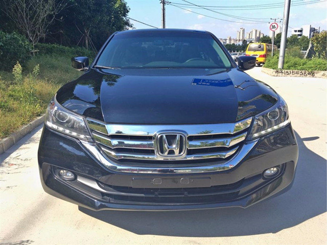 雅阁2016款混动2.0l锐领版,2016款本田雅阁2.0舒适版试驾视频