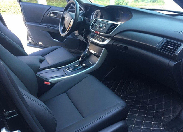 雅阁2016款混动2.0l锐领版,2016款本田雅阁2.0舒适版试驾视频