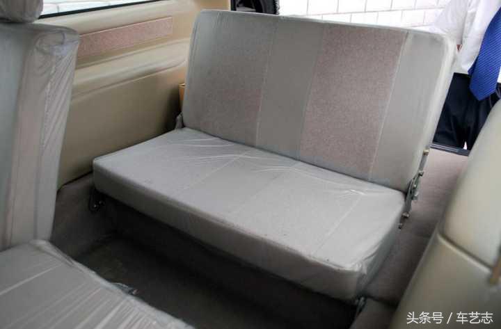 什么国产suv能在车里面睡觉 (领克03后排座椅放倒可以睡人吗)