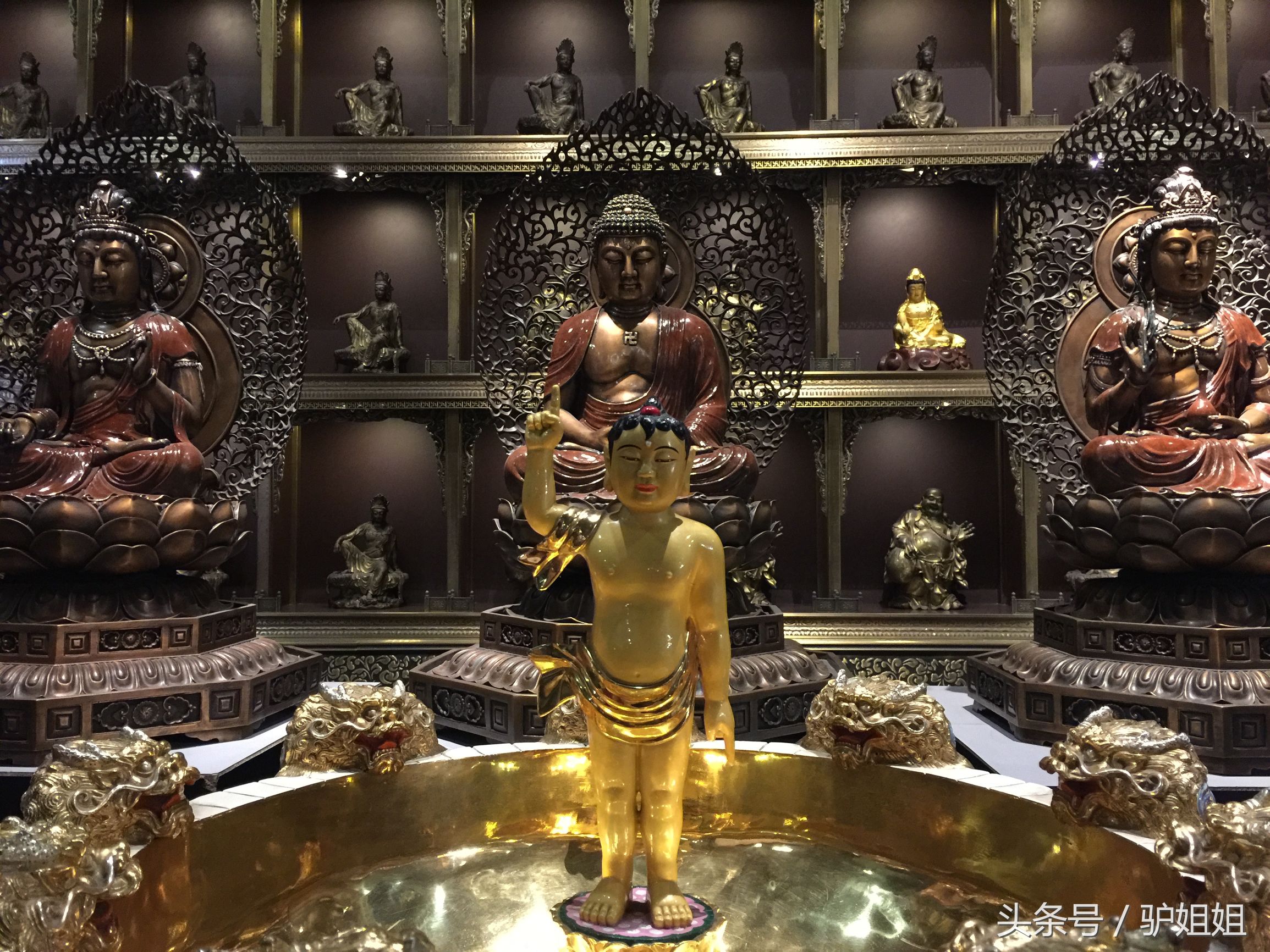 世界上纯金打造的别墅,黄铜做的房子