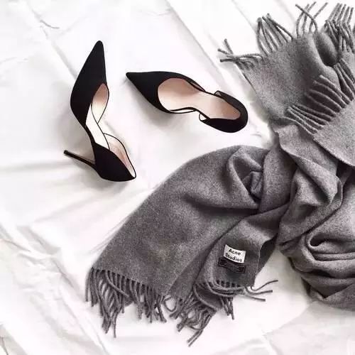 洋气上档次的围巾30岁,秋冬必备的围巾