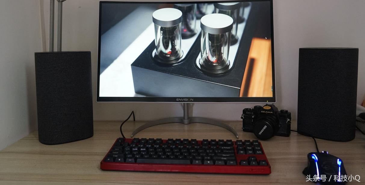 10年经典再现，易美逊H245WHC千元曲面屏诠释不一样的美